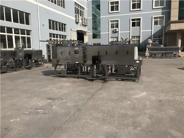 托盤(pán)式洗箱機(jī)廠家,環(huán)速滅菌洗箱機(jī) 衛(wèi)生級(jí)生產(chǎn)線(xiàn)配套設(shè)備 托盤(pán)式洗箱機(jī)廠家,環(huán)速滅菌洗箱機(jī) 衛(wèi)生級(jí)生產(chǎn)線(xiàn)配套設(shè)備